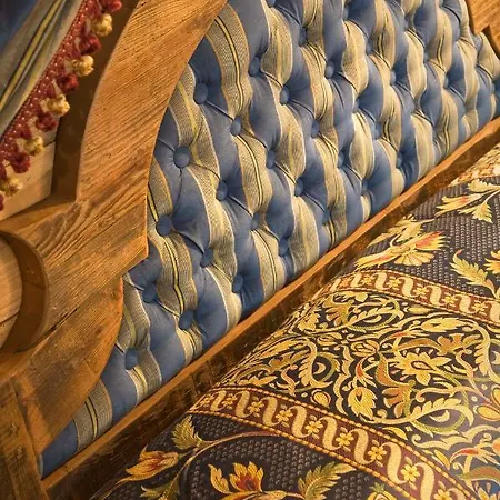 Euthalia Restaurant & * 圣贾科莫