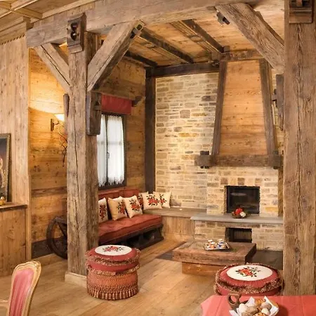 Euthalia Restaurant & * 圣贾科莫